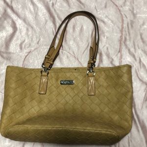 Tan Nautical basket weave design purse